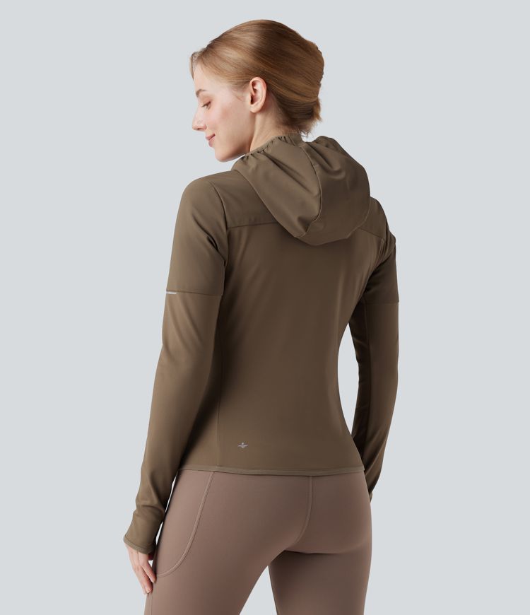 kapuzen-laufjacke mit reißverschluss langen Ärmeln daumenlöchern und tasche