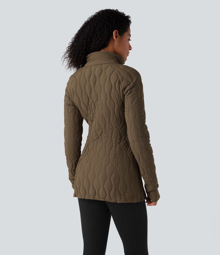 steppjacke mit hohem kragen langen Ärmeln daumenlöchern reißverschluss und taschen