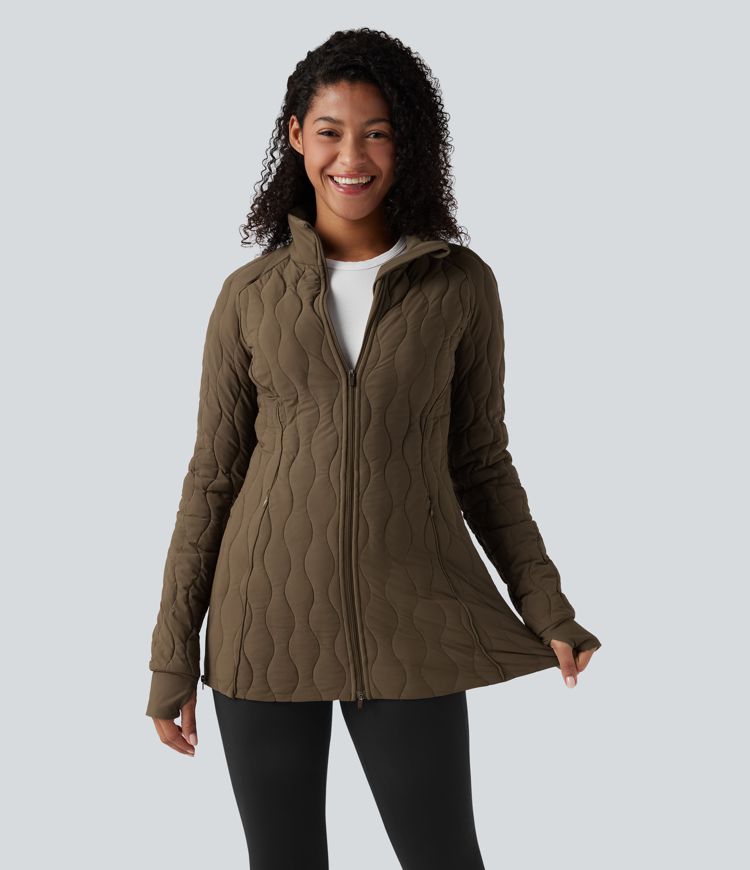 steppjacke mit hohem kragen langen Ärmeln daumenlöchern reißverschluss und taschen